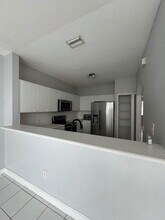 15786 SW 40th St in Miramar, FL - Foto de edificio - Building Photo