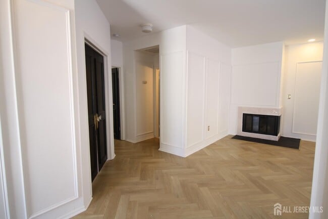 3011 Cypress Ct in Monmouth Junction, NJ - Building Photo - Building Photo