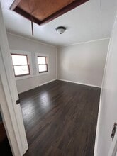 12708 Foster St in Cedar Lake, IN - Foto de edificio - Building Photo