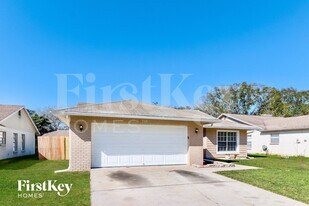 1625 Gardner Dr in Lutz, FL - Building Photo