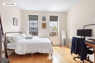 297 Himrod St in Brooklyn, NY - Foto de edificio - Building Photo