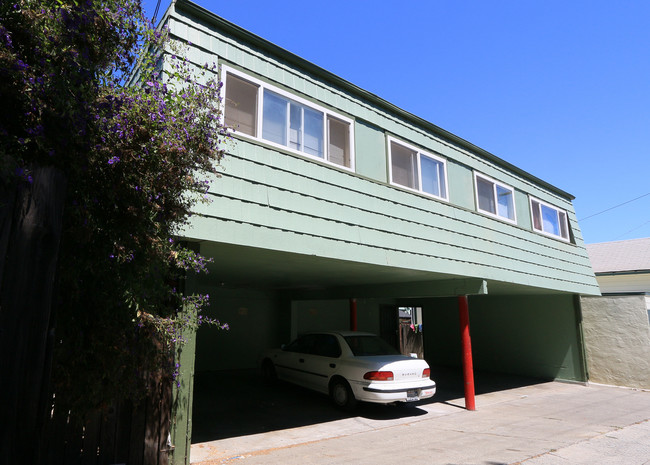 1117 Florida St in Vallejo, CA - Foto de edificio - Building Photo