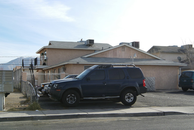 1425 Henry Dr in Las Vegas, NV - Building Photo - Building Photo