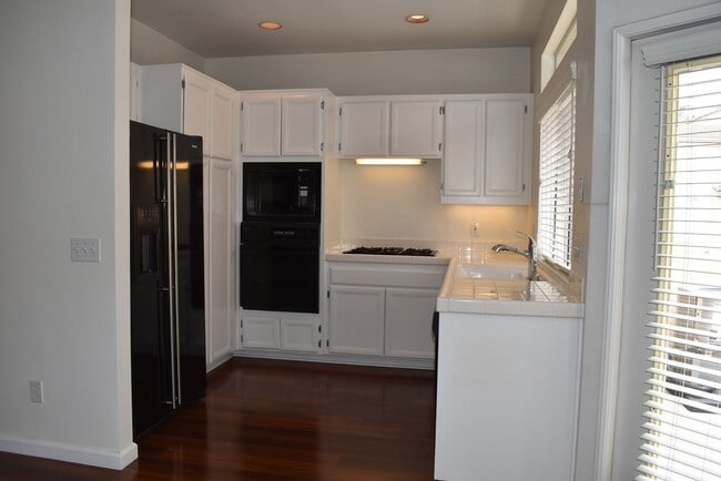 property at 7110 Calabria Ct