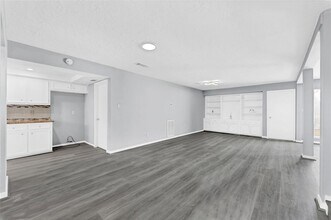 10718 Boardwalk St in Houston, TX - Building Photo - Building Photo