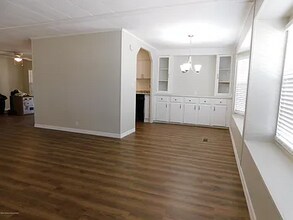 9914 Scepter Ave in Brooksville, FL - Foto de edificio - Building Photo