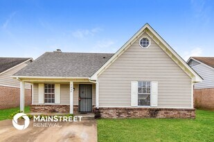 7098 Hampton Dr in Horn Lake, MS - Building Photo