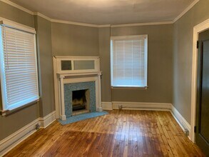 827 S Braddock Ave-Unit -Apt. #2 in Pittsburgh, PA - Building Photo - Building Photo