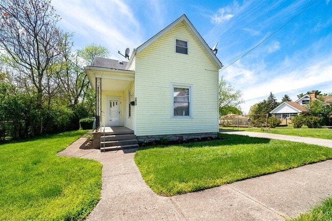7813 Elizabeth St, Unit Top floor of duplex in Cincinnati, OH - Building Photo - Building Photo