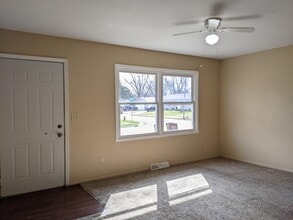 1703 12th Ave in Belvidere, IL - Building Photo - Building Photo