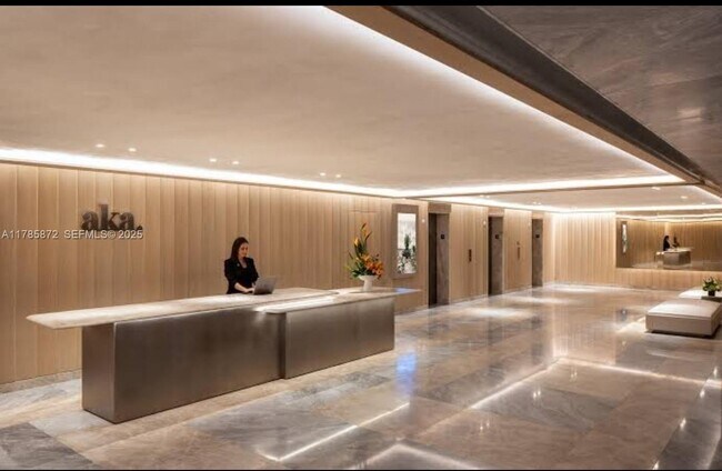 1395 Brickell Ave in Miami, FL - Building Photo - Building Photo