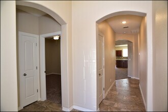 5440 Limestone Dr in El Paso, TX - Building Photo - Building Photo