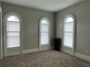 9 Perry St in Auburn, NY - Building Photo - Building Photo