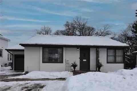 1611 Mary St in Brainerd, MN - Building Photo