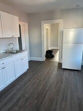 42 Elmwood Ave, Unit UPPER in Buffalo, NY - Building Photo - Building Photo