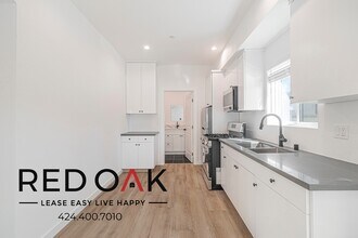 7632 Morella Ave in Los Angeles, CA - Building Photo - Building Photo