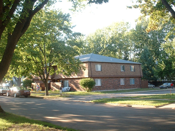 1715 Broadway in Niles, MI - Building Photo