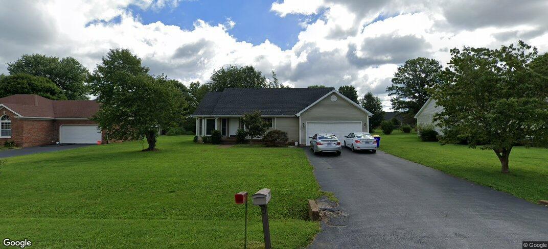 120 Sugar Mill Dr in Bowling Green, KY - Building Photo