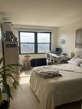 510 W Belmont Ave in Chicago, IL - Building Photo - Building Photo