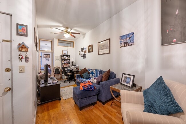 413a 1st St in Hoboken, NJ - Foto de edificio - Building Photo