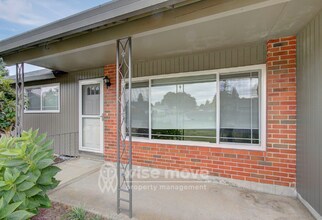 10100 NW 23rd Ave in Vancouver, WA - Foto de edificio - Building Photo