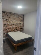 4823 Saint-Urbain Rue in Montréal, QC - Building Photo - Building Photo