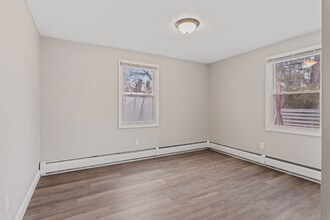41 Sterling St-Unit -1 in New Britain, CT - Building Photo - Building Photo