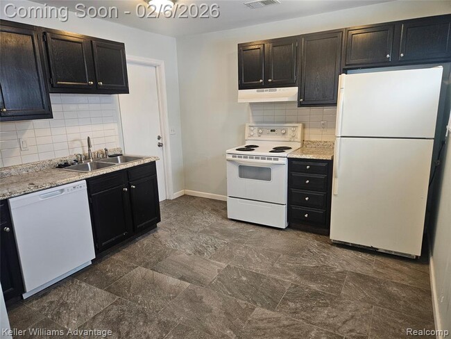 9332 Lamont St in Livonia, MI - Building Photo - Building Photo