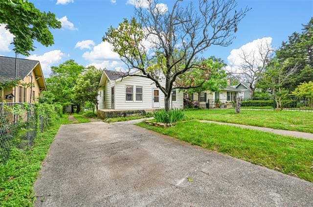 property at 520 Brooks Ave