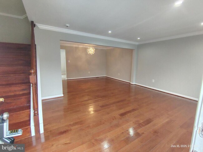 2770 Bixby Rd in Woodbridge, VA - Foto de edificio - Building Photo