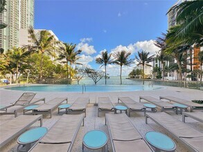 460 NE 28th St in Miami, FL - Building Photo - Building Photo