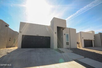 13110 Emerald Isle St in El Paso, TX - Building Photo - Building Photo