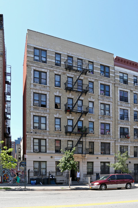 502 W 135th St in New York, NY - Building Photo