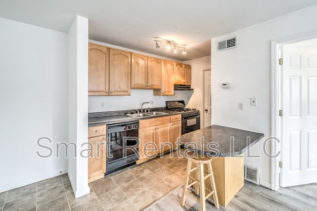 property at 3850 Park Ave