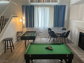 6672 Golden Pond Cir in Las Vegas, NV - Building Photo - Building Photo