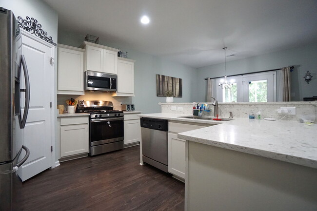 169 Vango Dr in Goose Creek, SC - Building Photo - Building Photo