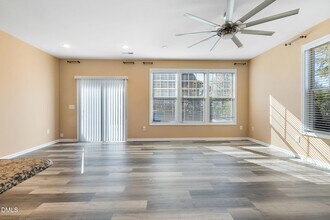 7603 Weathered Oak Way in Raleigh, NC - Building Photo - Building Photo