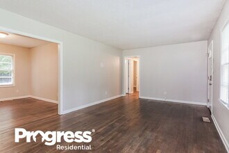 812 Nelson Dr in Birmingham, AL - Building Photo - Building Photo