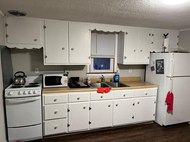 786 Marion Rd, Unit #2