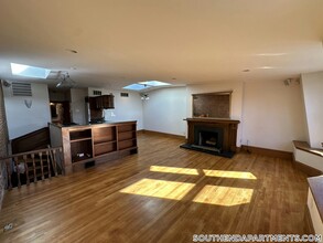 17 Holyoke St, Unit 4 in Boston, MA - Building Photo - Building Photo