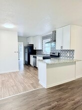 3553 Pine Needle Dr SW in Marietta, GA - Building Photo - Building Photo