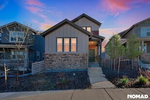 8195 Monte Vista Cir in Littleton, CO - Building Photo
