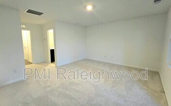3615 Elm Grv Ln in Raleigh, NC - Building Photo - Building Photo