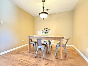 2601 Monterrey St in Arlington, TX - Building Photo - Building Photo