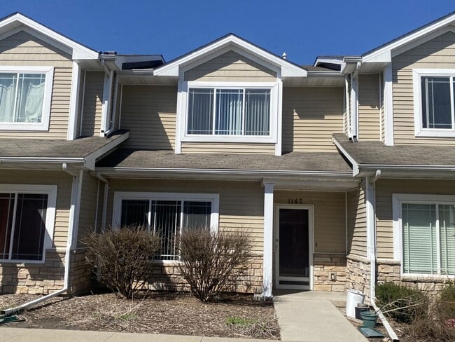 property at 1147 NE 7th Ln