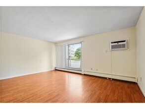 5315 Minnehaha Ave in Minneapolis, MN - Building Photo - Building Photo