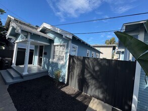 485 Gaviota Ave in Long Beach, CA - Foto de edificio - Building Photo