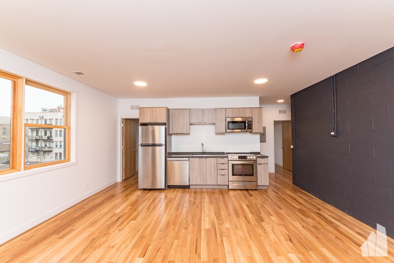 806 S Claremont Ave in Chicago, IL - Building Photo