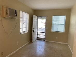 1437 Gulf to Bay Blvd in Clearwater, FL - Building Photo - Building Photo