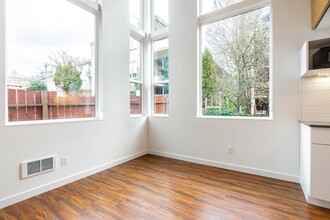Thomas Street Lofts in Seattle, WA - Building Photo - Interior Photo